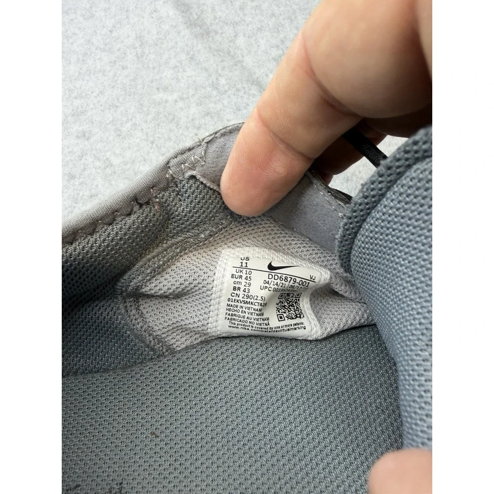 Nike React Live SE Stadium Gray Lifestyle  Shoes Sneakers DD6879 001 SIZE 11